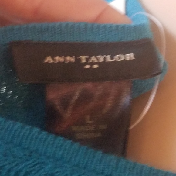 Ann Taylor Top - Picture 5 of 5